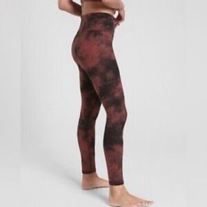 Athleta Elation Ice Dye  7/8 tights in tie dye maple red Size S